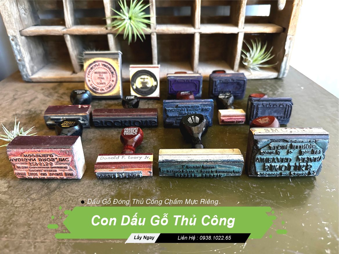 Khắc con dấu gỗ 5 dấu mộc gỗ thủ công