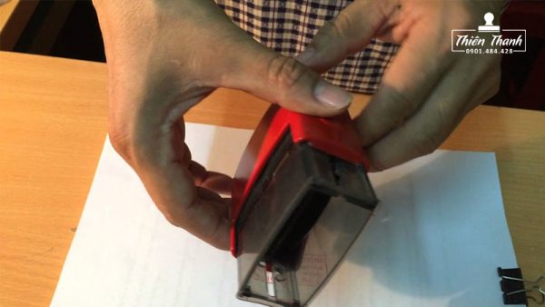 huong-dan-cach-do-muc-vao-con-dau-dung-cach-tiet-kiem-khacdaugiasi